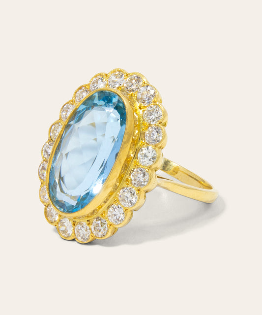 Vintage Aquamarine and Diamond Ring