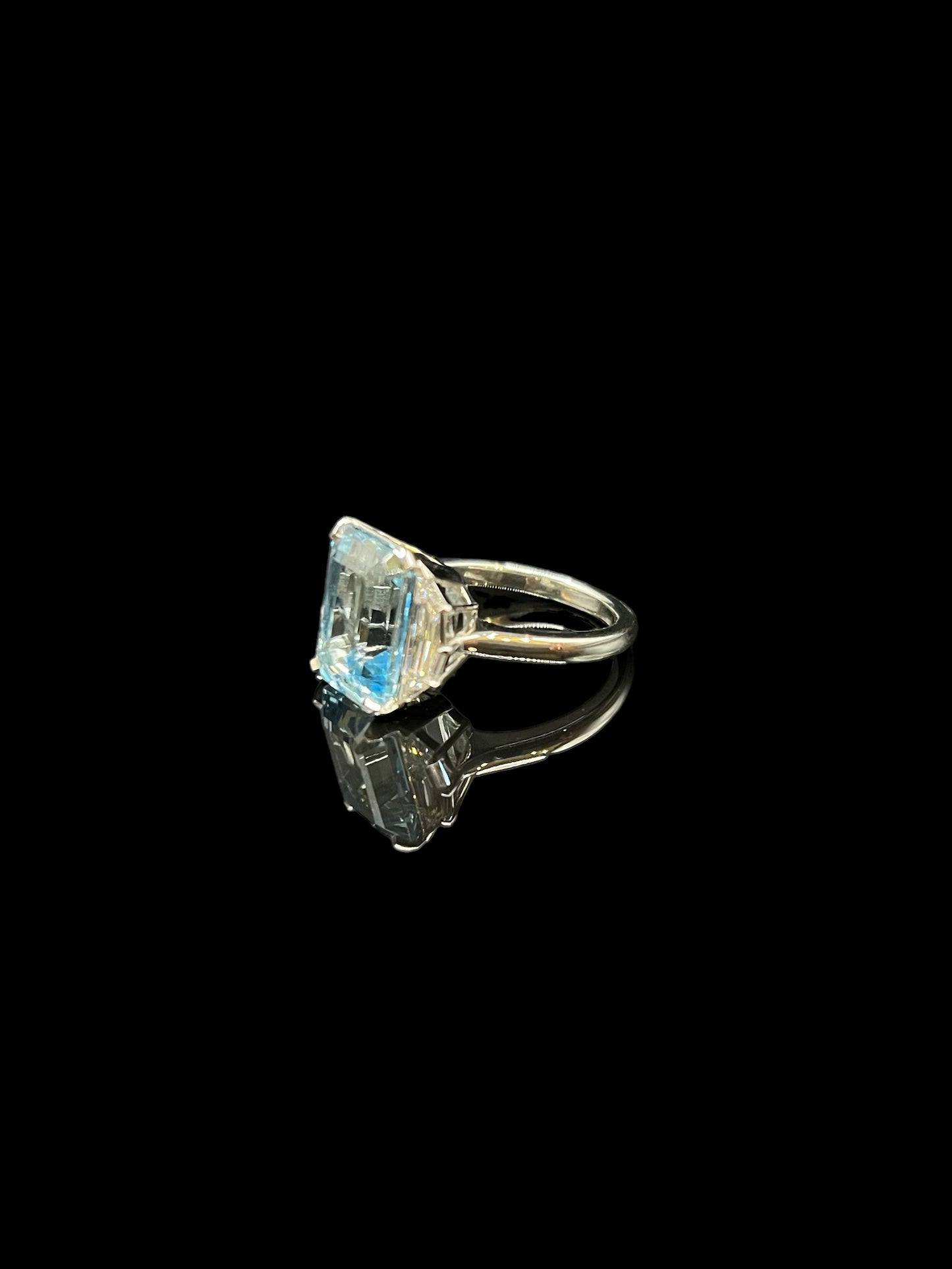 Modern Platinum & White Gold Aquamarine Diamond Cocktail Ring