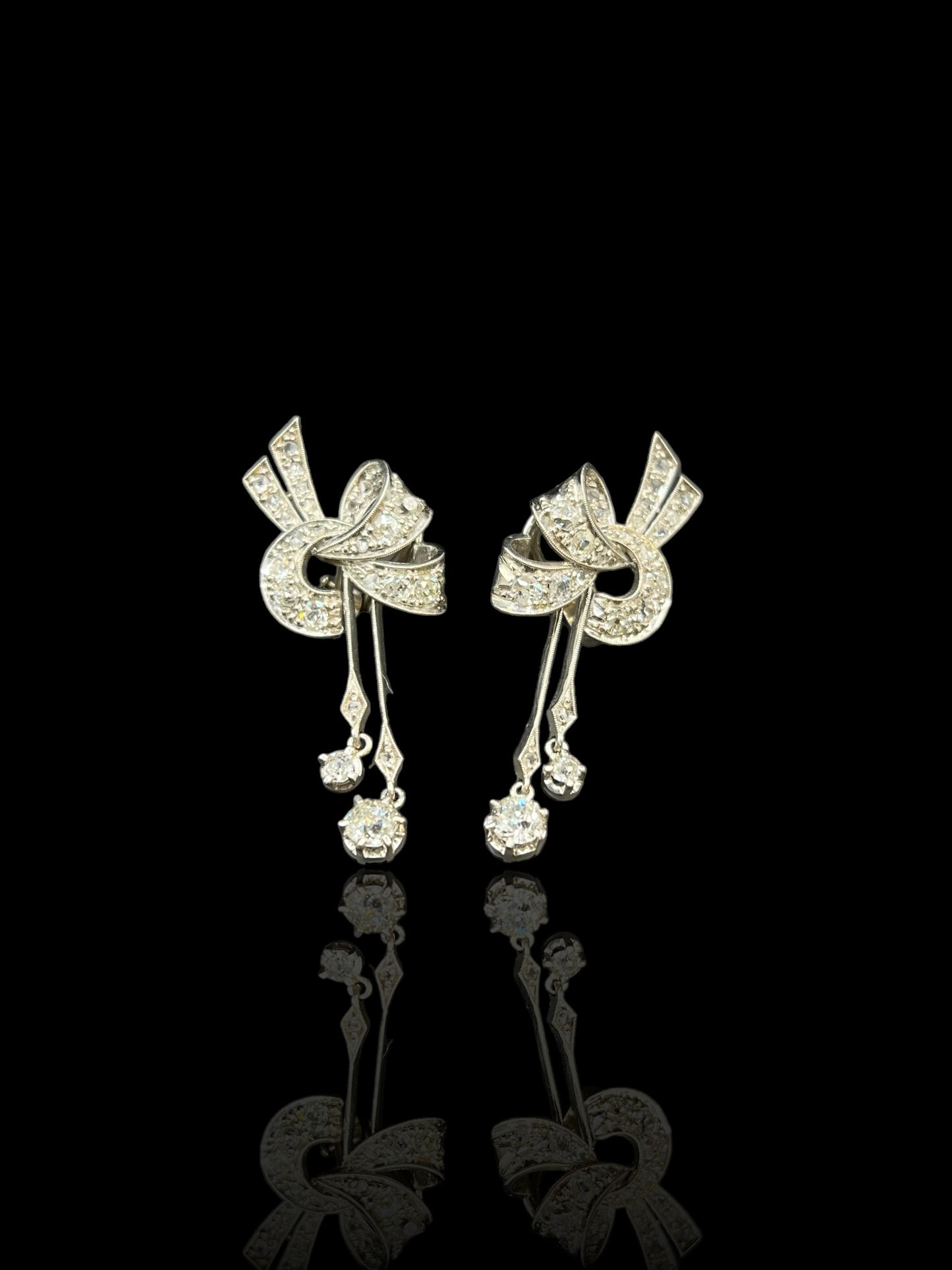 Belle Époque Platinum Diamond Pendeloque Ribbon Drop Tassel Earrings