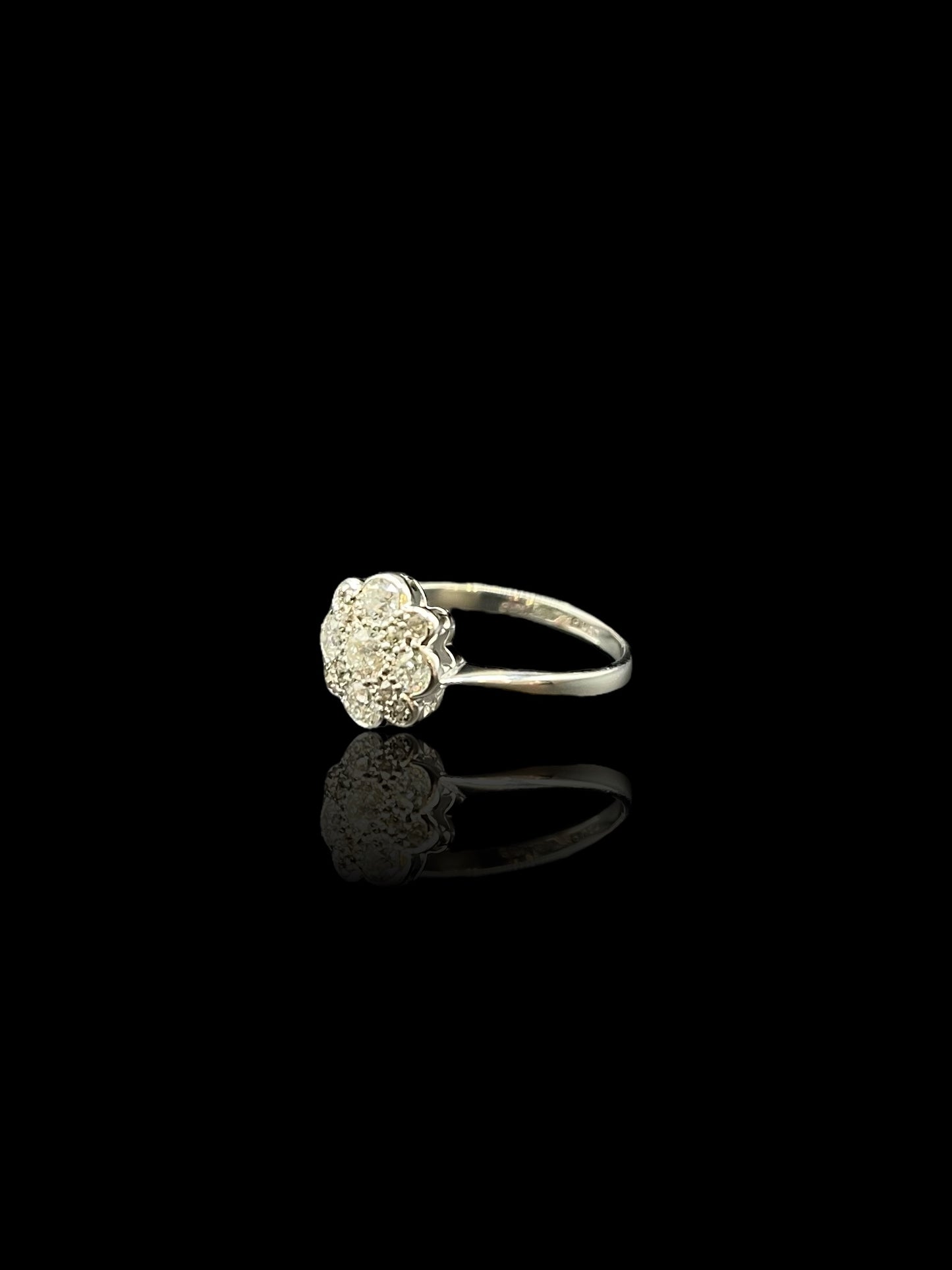 Antique Platinum & White Gold Diamond Daisy Ring