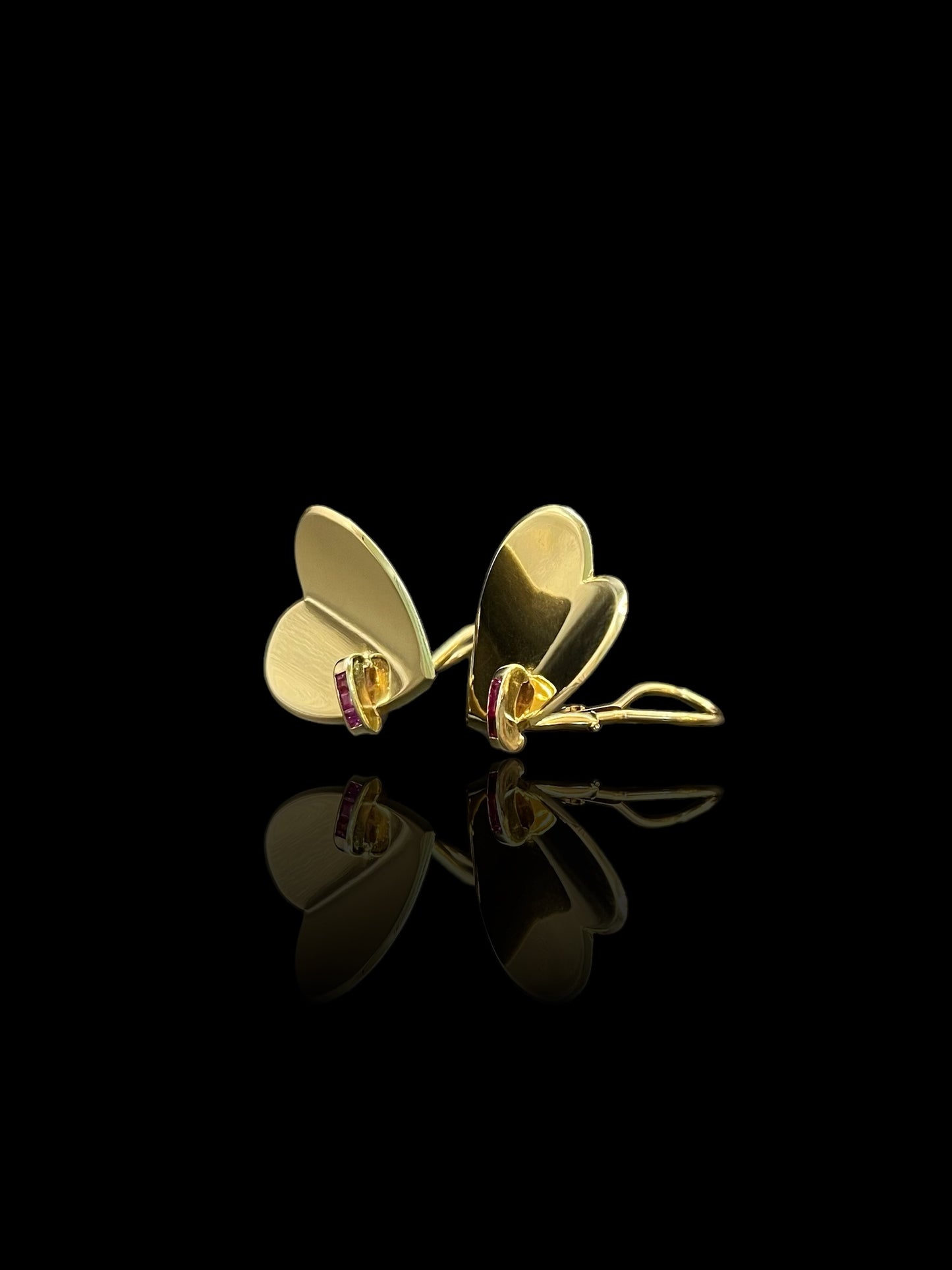 Vintage Yellow Gold Heart Shaped Ruby Clip On Earrings