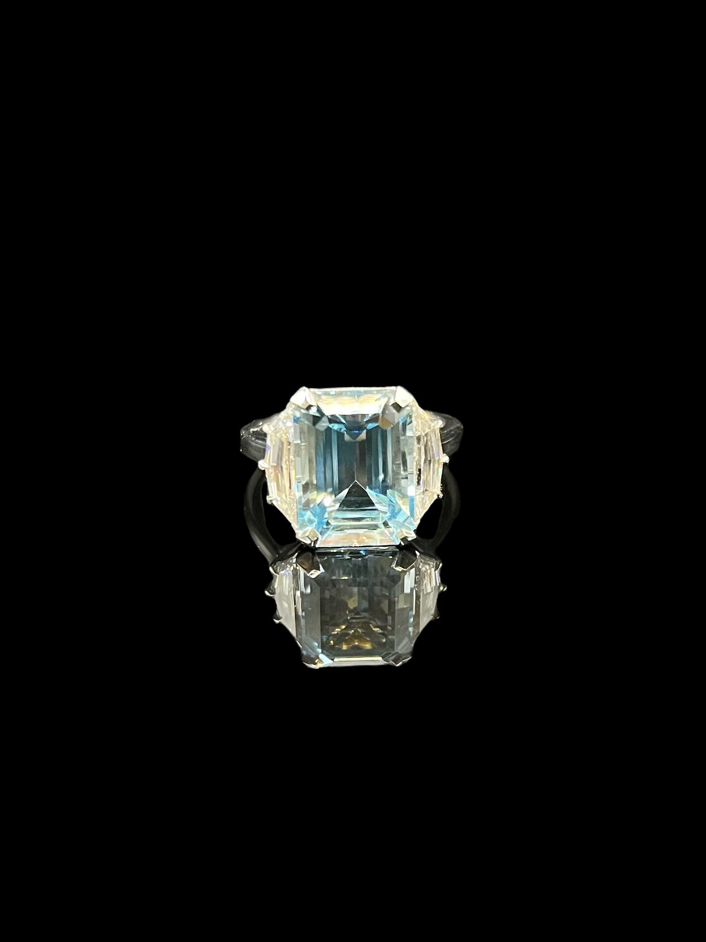 Modern Platinum & White Gold Aquamarine Diamond Cocktail Ring