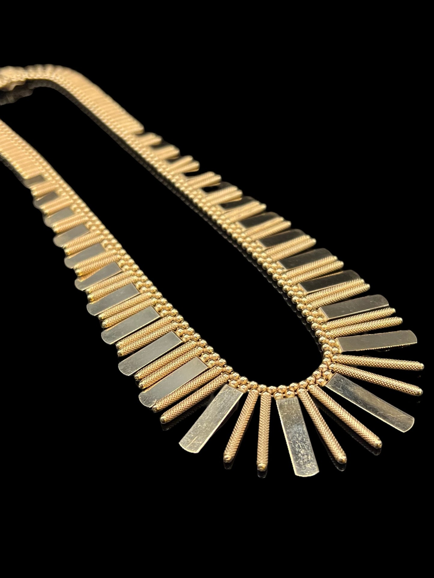 Vintage Yellow Gold Uno Aorre Italian Cleopatra Collar