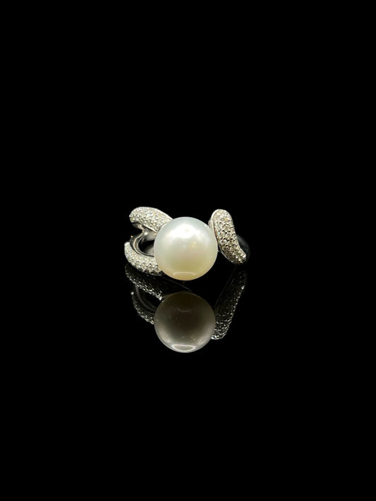 Modern White Gold South Sea Pearl & Diamond Twist Dress Ring