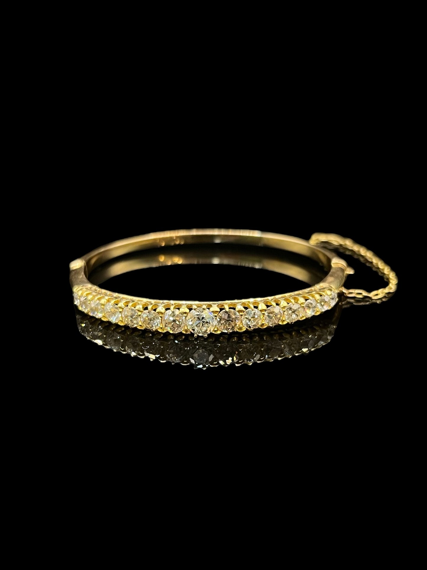 Antique Yellow Gold Ovoid Diamond Hinged Bangle