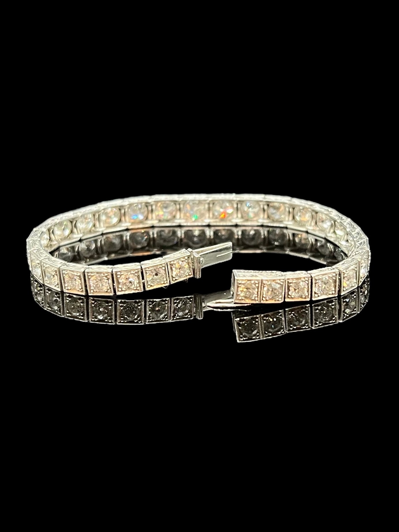 Antique Platinum Diamond Graduating Statement Line Bracelet