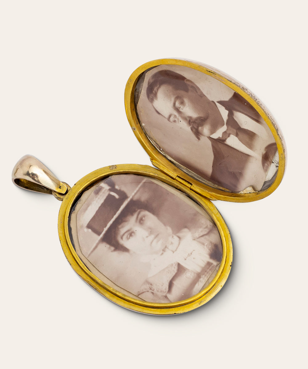 Victorian Yellow Gold 'Regard' Locket